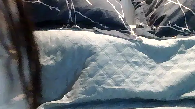 Snapshot of luanahot1 chatting on 04-16-26, 11:44 luanahot1 online show from 04-16-26, 11:44