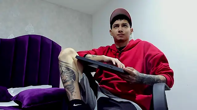 Snapshot of JoshBeech chatting on 02-25-26, 12:37 JoshBeech online show from 02-25-26, 12:37