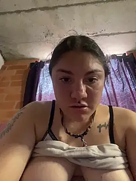 Snapshot of ZoE-sweettt chatting on 04-13-26, 08:25 ZoE-sweettt online show from 04-13-26, 08:25