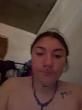 Snapshot of ZoE-sweettt chatting on 04-14-26, 08:37 ZoE-sweettt online show from 04-14-26, 08:37