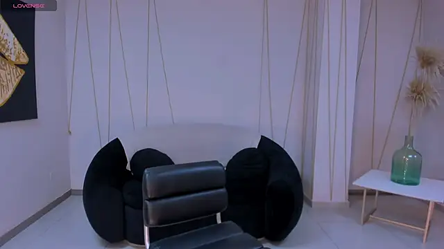 CarolineEvans x online show from 02-20-26, 04:31