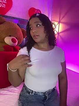 Snapshot of canelaa_sweet5 chatting on 02-17-26, 01:46 canelaa sweet5 online show from 02-17-26, 01:46