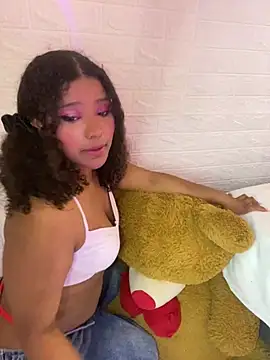 Snapshot of canelaa_sweet5 chatting on 02-20-26, 01:24 canelaa sweet5 online show from 02-20-26, 01:24