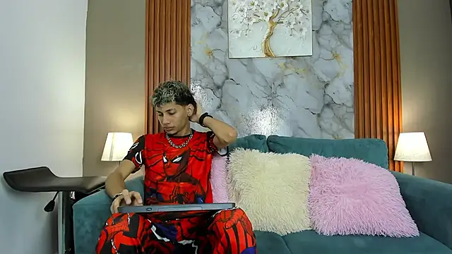 YOUNG BOYS HELL online show from 03-01-26, 01:18