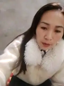 Snapshot of Thobaby112 chatting on 02-19-26, 07:04 Thobaby112 online show from 02-19-26, 07:04