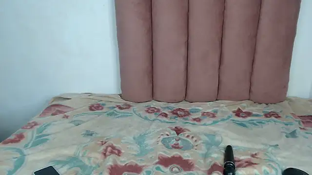 Snapshot of BigBootyEbony_ chatting on 04-05-26, 08:22 BigBootyEbony online show from 04-05-26, 08:22