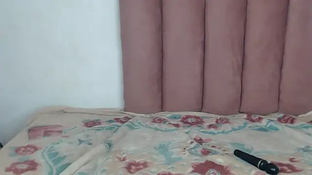 Snapshot of BigBootyEbony_ chatting on 04-08-26, 06:52 BigBootyEbony online show from 04-08-26, 06:52