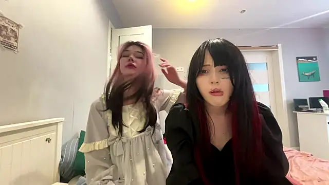 Snapshot of BarbaraJess chatting on 02-18-26, 10:33 BarbaraJess online show from 02-18-26, 10:33