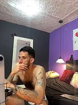 Snapshot of Karim_mansur chatting on 03-04-26, 03:07 Karim mansur online show from 03-04-26, 03:07