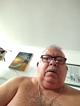 Snapshot of bylytom27 chatting on 02-14-26, 06:59 bylytom27 online show from 02-14-26, 06:59