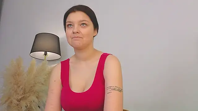 Snapshot of DeliaEffy chatting on 02-22-26, 09:24 DeliaEffy online show from 02-22-26, 09:24