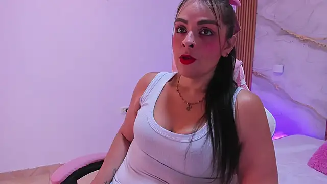 Snapshot of mia_naugthy4 chatting on 03-02-26, 06:37 mia naugthy4 online show from 03-02-26, 06:37