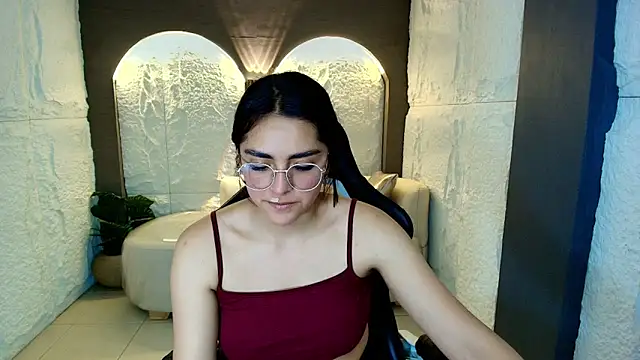 Snapshot of Marianna_r_ chatting on 02-26-26, 07:24 Marianna r online show from 02-26-26, 07:24