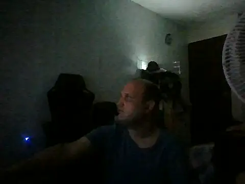 Snapshot of Heavy_Rebellx chatting on 02-15-26, 05:59 Heavy Rebellx online show from 02-15-26, 05:59