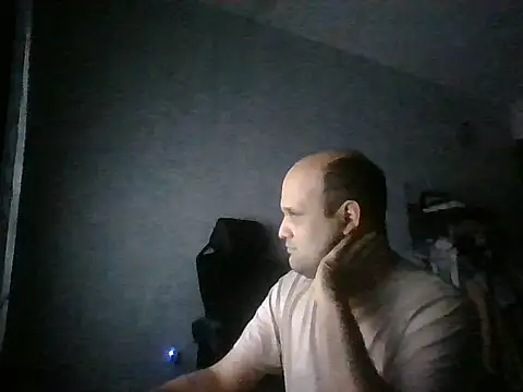 Snapshot of Heavy_Rebellx chatting on 02-17-26, 06:10 Heavy Rebellx online show from 02-17-26, 06:10