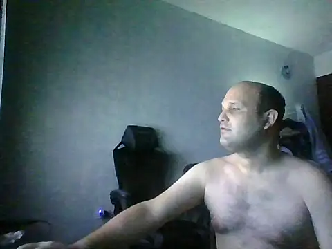 Snapshot of Heavy_Rebellx chatting on 02-20-26, 04:53 Heavy Rebellx online show from 02-20-26, 04:53