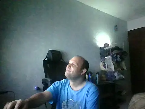 Snapshot of Heavy_Rebellx chatting on 02-22-26, 04:02 Heavy Rebellx online show from 02-22-26, 04:02