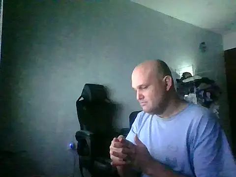 Snapshot of Heavy_Rebellx chatting on 02-25-26, 06:23 Heavy Rebellx online show from 02-25-26, 06:23