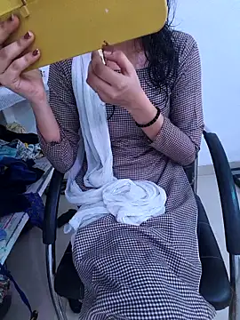 tanzum khan3202 online show from 04-04-26, 05:49