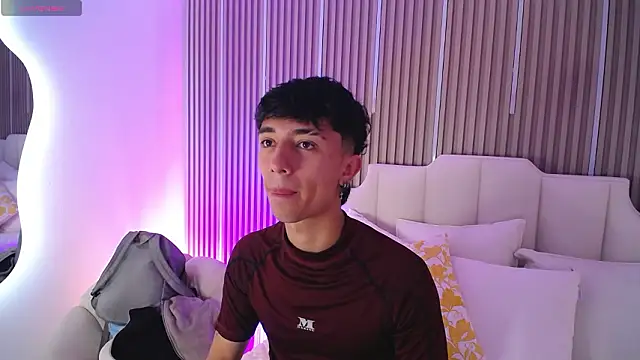 Snapshot of Aiden_Rivers_ chatting on 02-27-26, 12:38 Aiden Rivers online show from 02-27-26, 12:38