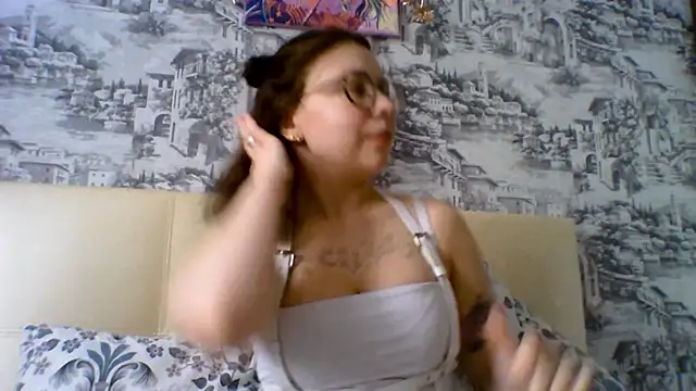 Snapshot of AwryNeon chatting on 02-27-26, 06:02 AwryNeon online show from 02-27-26, 06:02