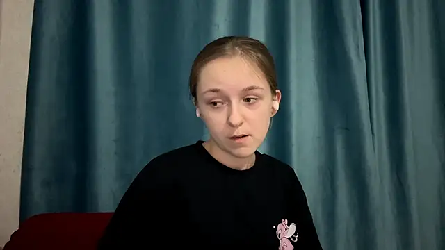 Snapshot of StaticBliss chatting on 02-21-26, 12:44 StaticBliss online show from 02-21-26, 12:44