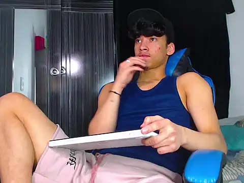 Lyam Russo online show from 02-24-26, 07:34