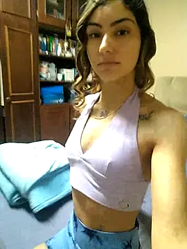 Larinhacat online show from 02-20-26, 10:32