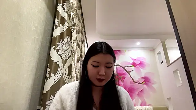 Snapshot of MaeRaads chatting on 02-27-26, 06:30 MaeRaads online show from 02-27-26, 06:30