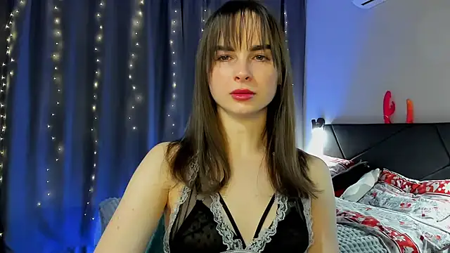 Snapshot of megann_fox2 chatting on 02-19-26, 06:48 megann fox2 online show from 02-19-26, 06:48