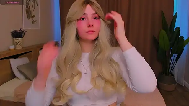 Maddy Wood  online show from 02-20-26, 03:12