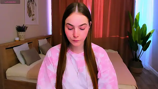 Maddy Wood  online show from 03-09-26, 02:21