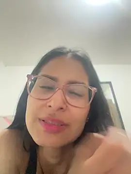 RousseBelle online show from 02-27-26, 04:34