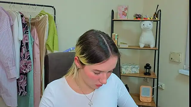 AshleyySchwartz online show from 02-19-26, 12:56