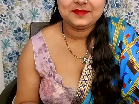 Snapshot of YOUR_URVI_ chatting on 02-25-26, 07:40 YOUR URVI online show from 02-25-26, 07:40