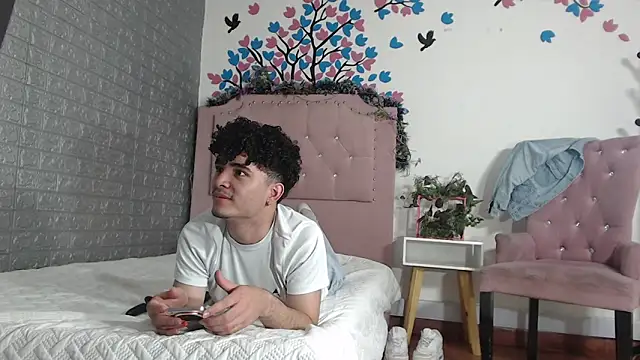 albell hot  online show from 02-18-26, 08:49