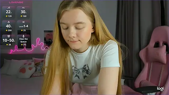 EvaRaee online show from 02-21-26, 03:18