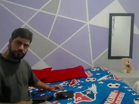 couple  hott069 online show from 03-03-26, 06:30