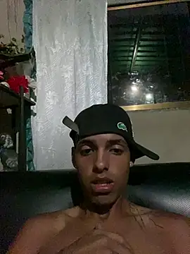 Snapshot of Alee_2005 chatting on 02-24-26, 05:27 Alee 2005 online show from 02-24-26, 05:27