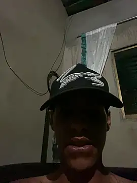 Snapshot of Alee_2005 chatting on 03-01-26, 08:49 Alee 2005 online show from 03-01-26, 08:49