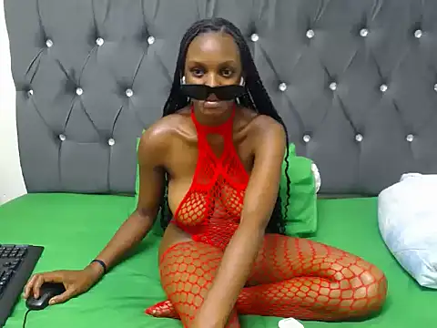 Snapshot of HornyLilHoney chatting on 02-25-26, 04:49 HornyLilHoney online show from 02-25-26, 04:49