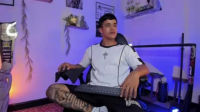 Rob zaens33 online show from 02-26-26, 03:11