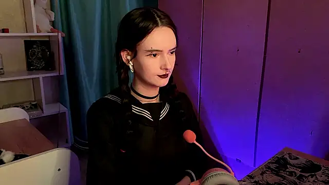 Snapshot of MabelDefina chatting on 03-20-26, 11:04 MabelDefina online show from 03-20-26, 11:04