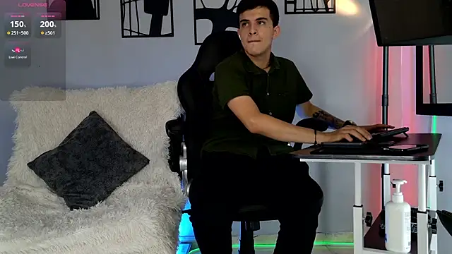 Snapshot of nico_pelusa chatting on 02-28-26, 07:59 nico pelusa online show from 02-28-26, 07:59