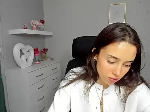 AdeleSolo online show from 03-16-26, 06:39