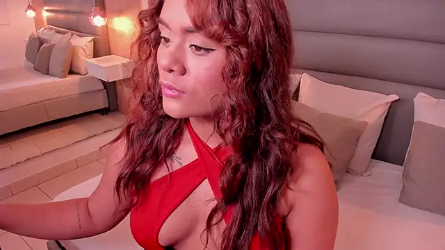 Snapshot of _scarlett_rosse chatting on 02-18-26, 09:55 scarlett rosse online show from 02-18-26, 09:55