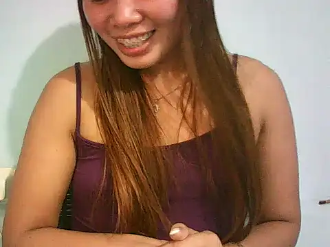 Snapshot of Creamy_Pussy21xx chatting on 03-13-26, 09:27 Creamy Pussy21xx online show from 03-13-26, 09:27