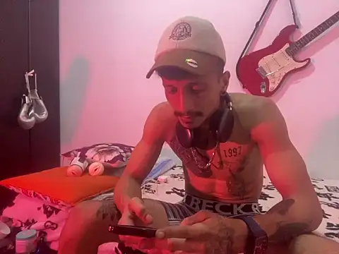 Snapshot of Andreyssantos chatting on 02-23-26, 01:14 Andreyssantos online show from 02-23-26, 01:14