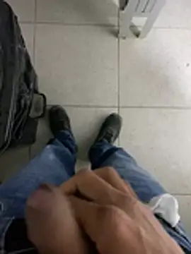 Snapshot of Elmanc chatting on 02-28-26, 02:12 Elmanc online show from 02-28-26, 02:12