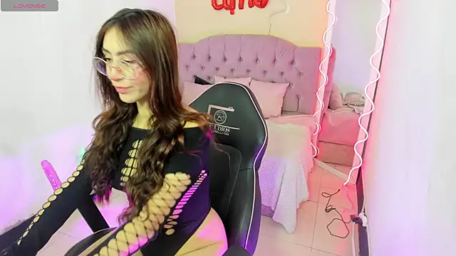 Snapshot of ZAAFIRA_TAY chatting on 04-06-26, 11:33 ZAAFIRA TAY online show from 04-06-26, 11:33